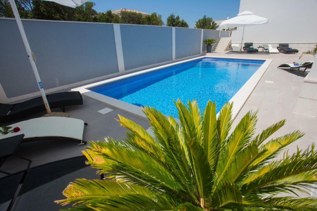 Hotel Paradise Punta Nečujam Extérieur photo