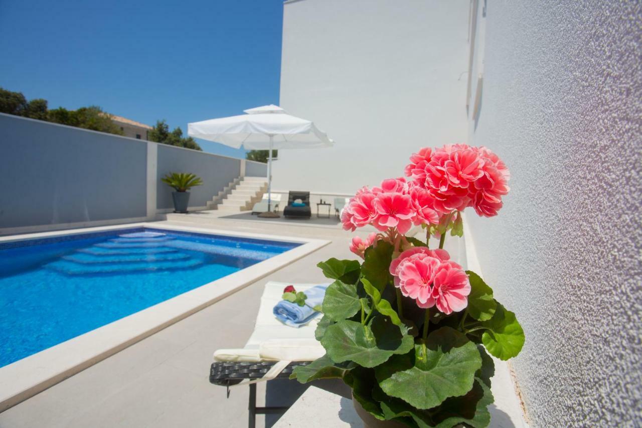 Hotel Paradise Punta Nečujam Extérieur photo