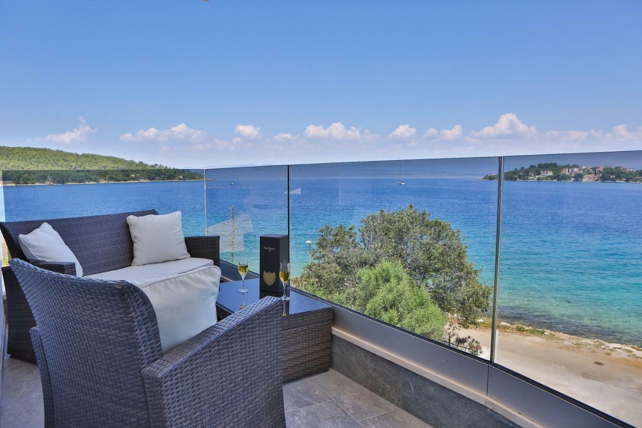 Hotel Paradise Punta Nečujam Extérieur photo
